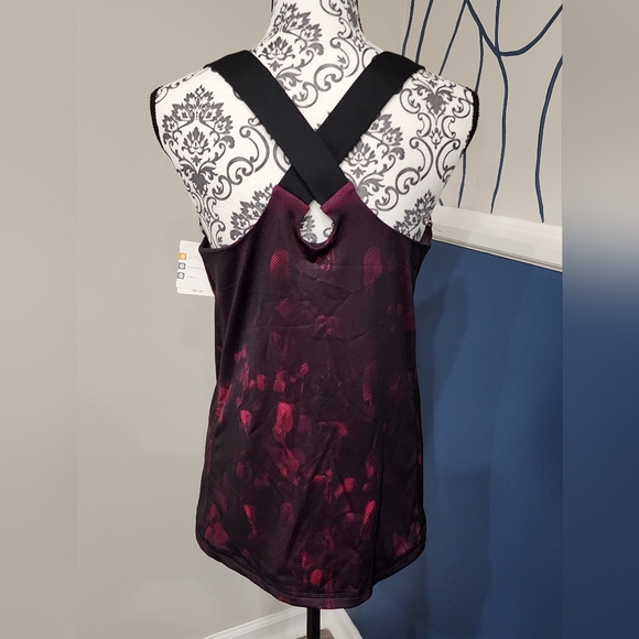 NWT Champion Duo-dry Athletic Tank with Built-in Sports Bra - Picture 3 of 11